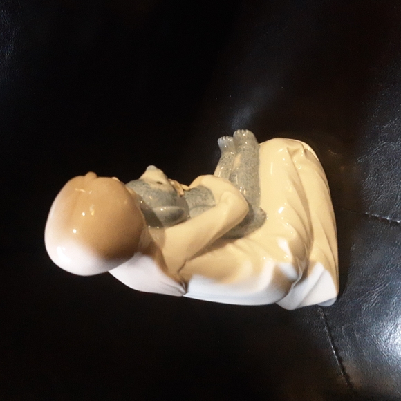 Nao Lladro Girl with Teddy Bear #0145 Porcelain Figurine Retired Spain 7" Tall - Picture 5 of 6